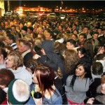 black friday crowd